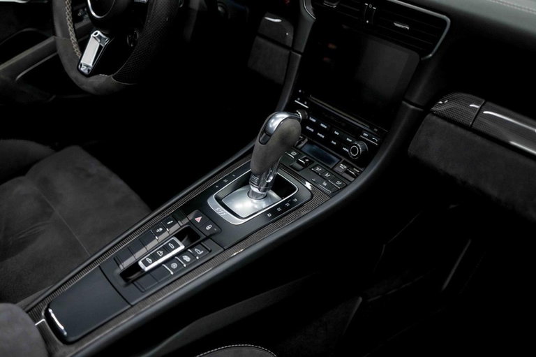 Porsche 991.2 Carrera GTS