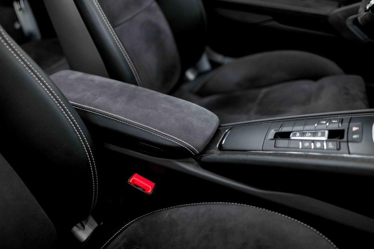 Porsche 991.2 Carrera GTS