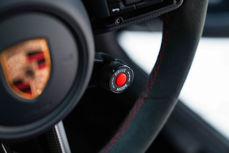 Porsche 992.2 Carrera GTS