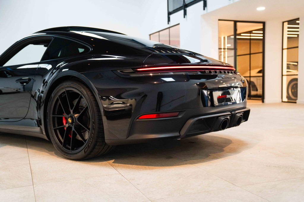 Porsche 992.2 Carrera GTS