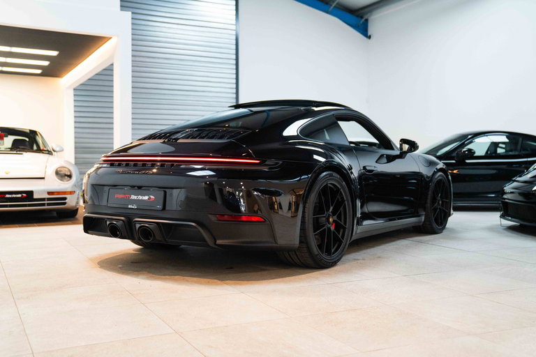 Porsche 992.2 Carrera GTS