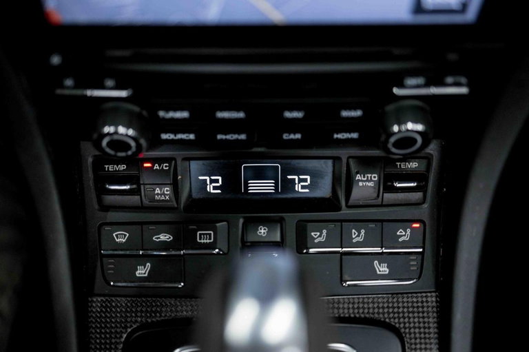 Porsche 991.2 Carrera GTS