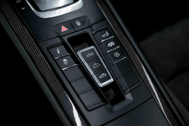 Porsche 991.2 Carrera GTS