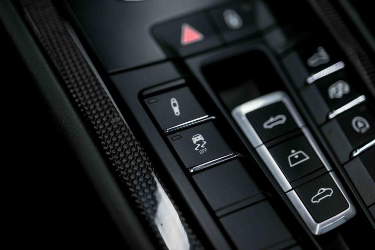 Porsche 991.2 Carrera GTS