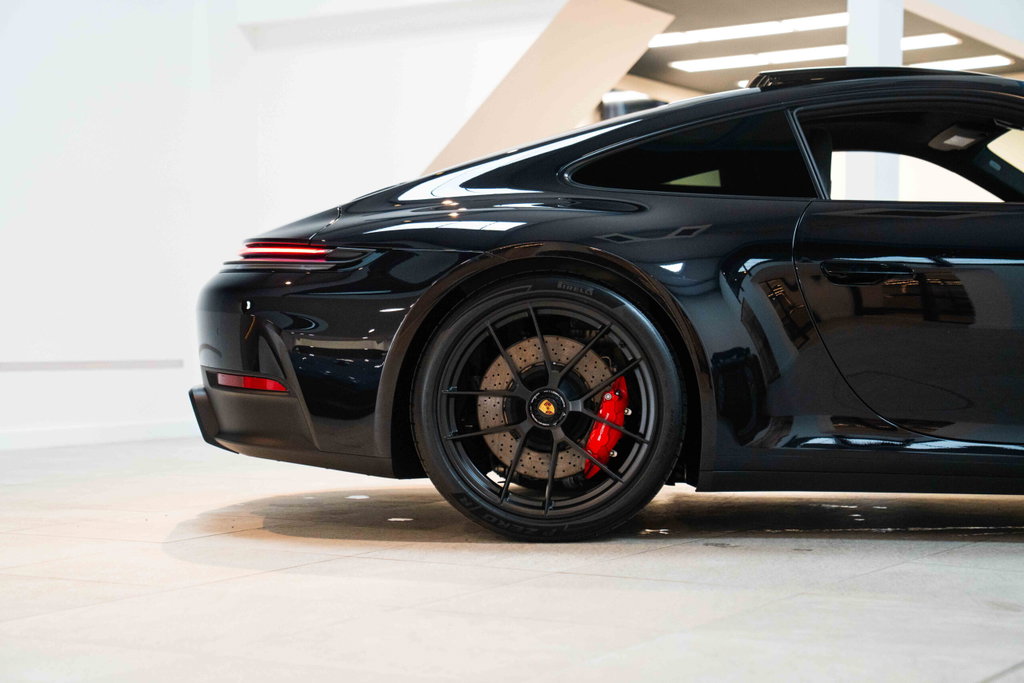 Porsche 992.2 Carrera GTS