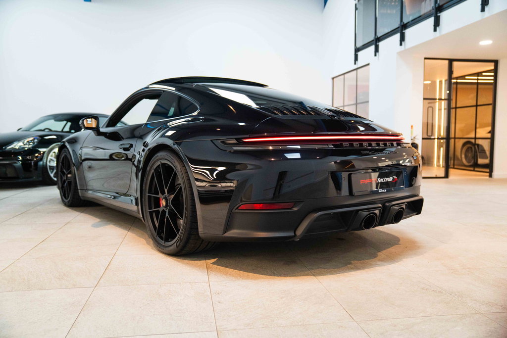 Porsche 992.2 Carrera GTS