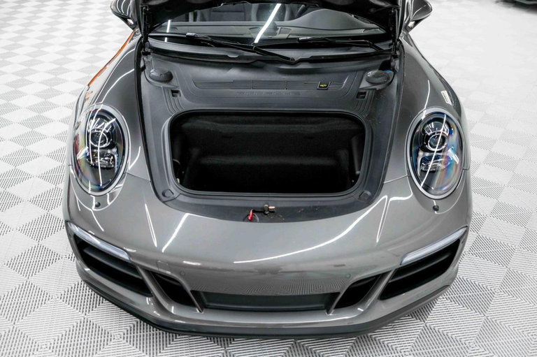 Porsche 991.2 Carrera GTS