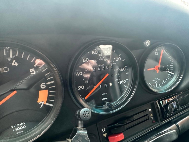 Porsche 911 Carrera 3.2