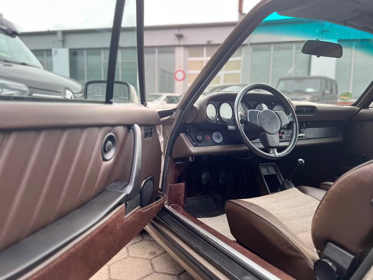 Porsche 911 Turbo 3.3