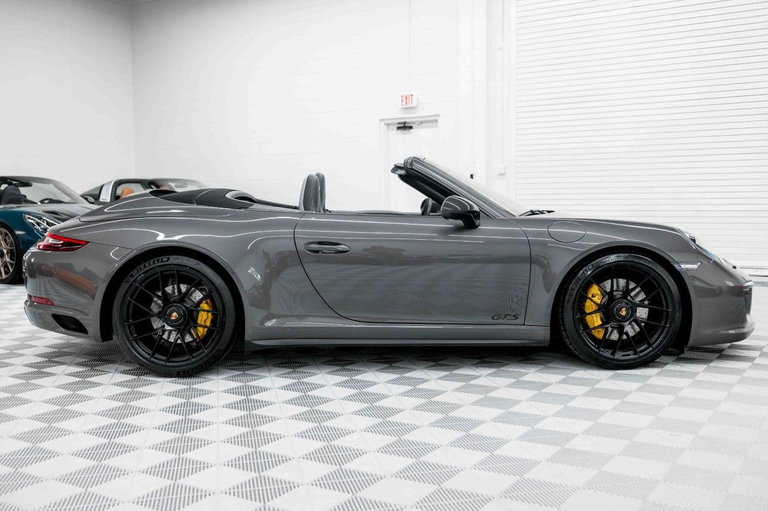 Porsche 991.2 Carrera GTS