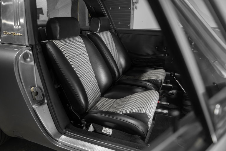 Porsche 911 T