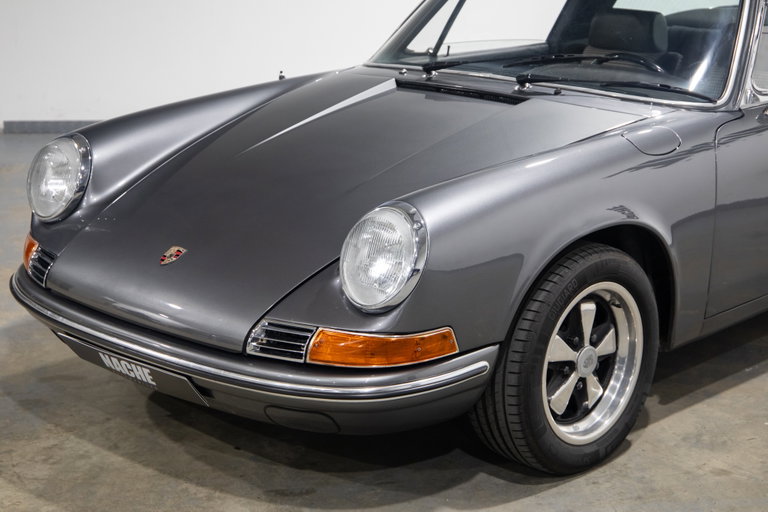 Porsche 911 T