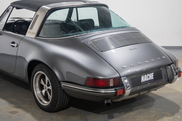 Porsche 911 T