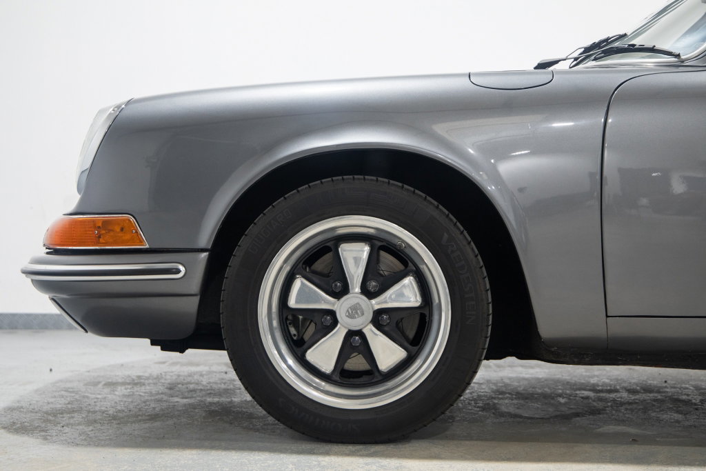 Porsche 911 T
