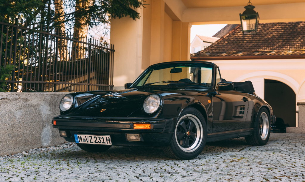 Porsche 911 Carrera 3.2