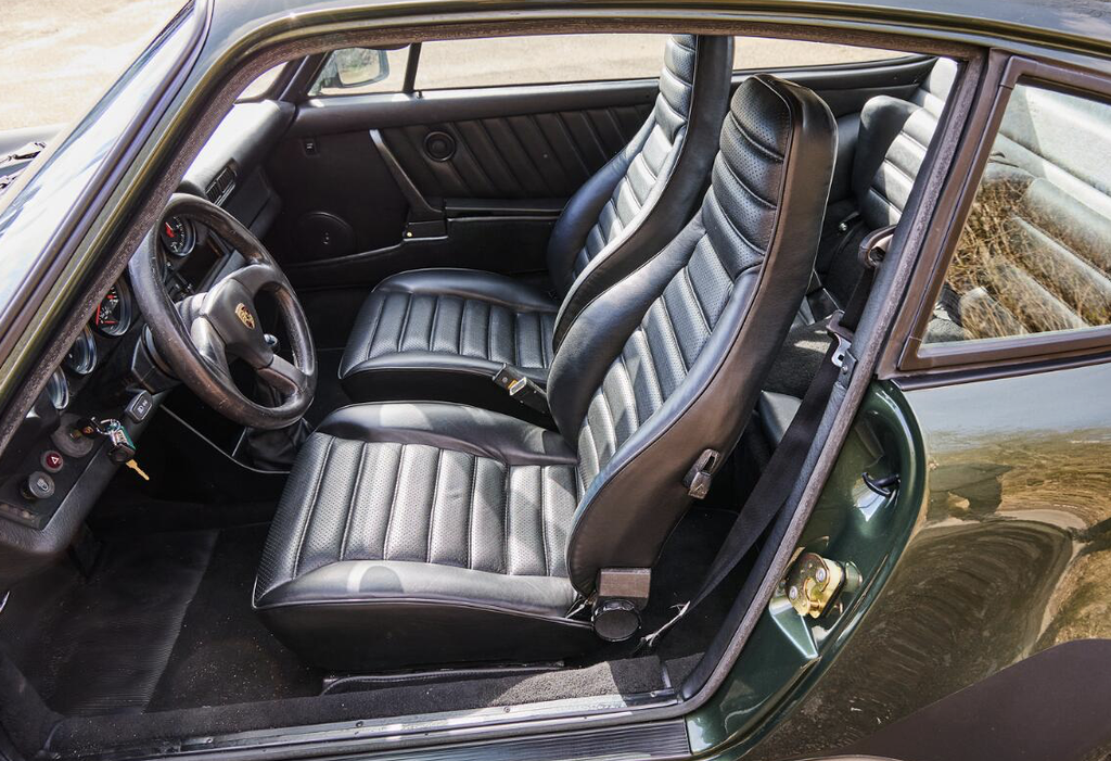 Porsche 911 Turbo 3.0 (US)