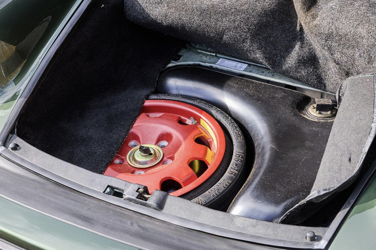 Porsche 911 Turbo 3.0 (US)