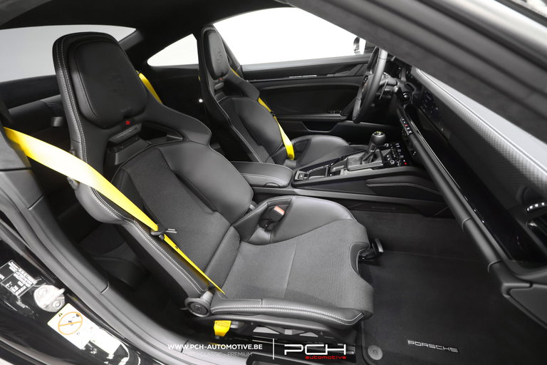 Porsche 992 GT3 Touring