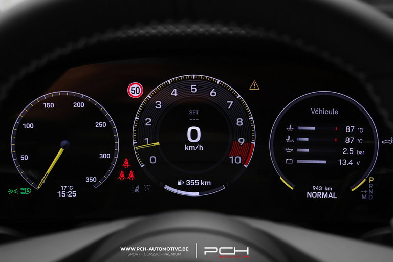 Porsche 992 GT3 Touring