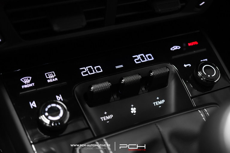 Porsche 992 GT3 Touring