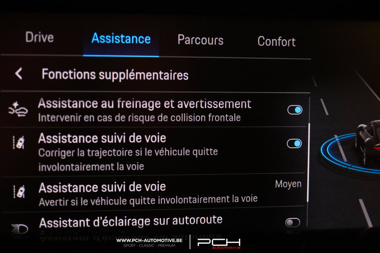 Porsche 992 GT3 Touring