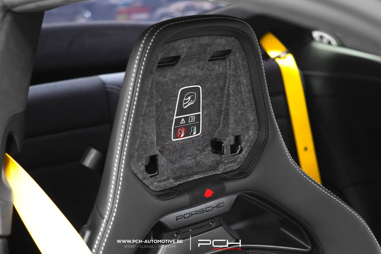 Porsche 992 GT3 Touring