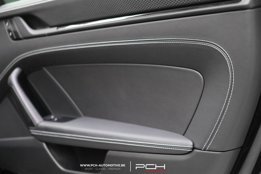 Porsche 992 GT3 Touring