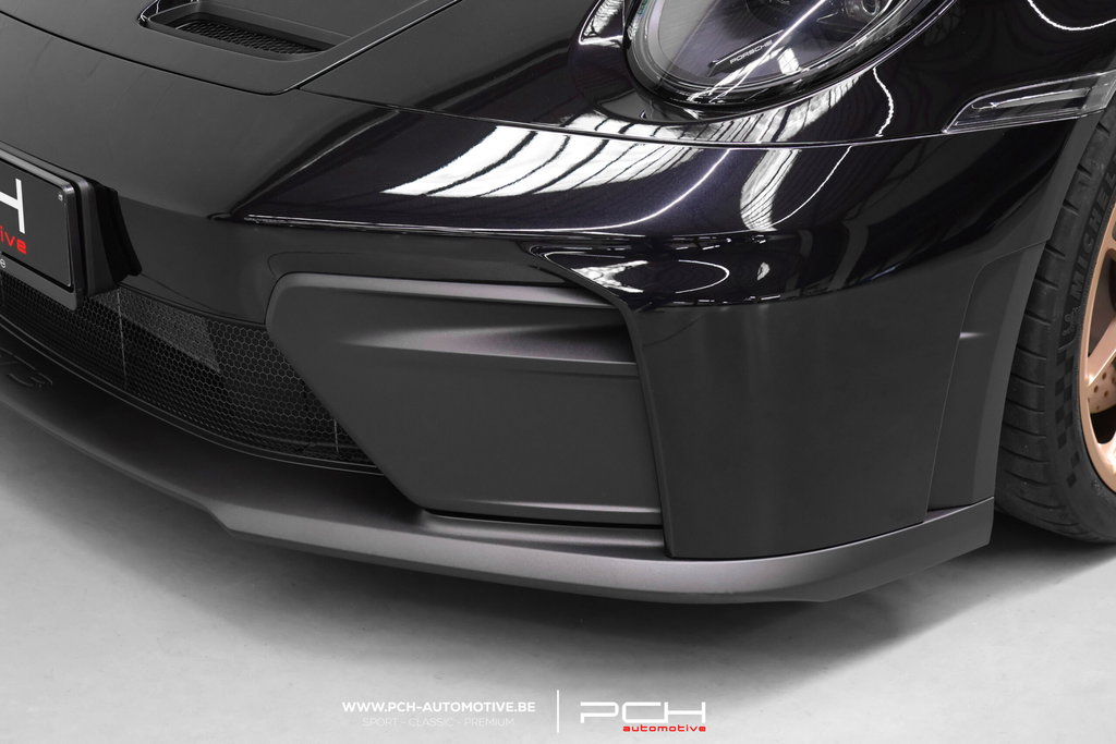 Porsche 992 GT3 Touring