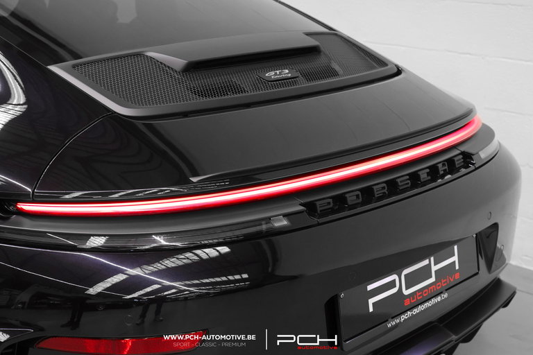 Porsche 992 GT3 Touring