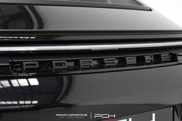 Porsche 992 GT3 Touring