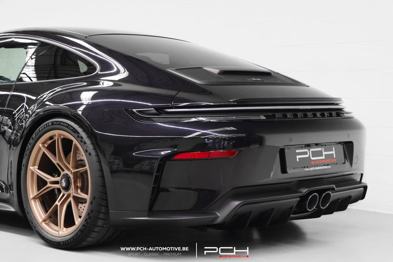 Porsche 992 GT3 Touring
