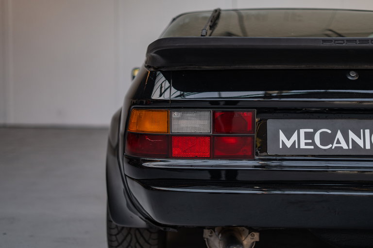 Porsche 924 Carrera GT
