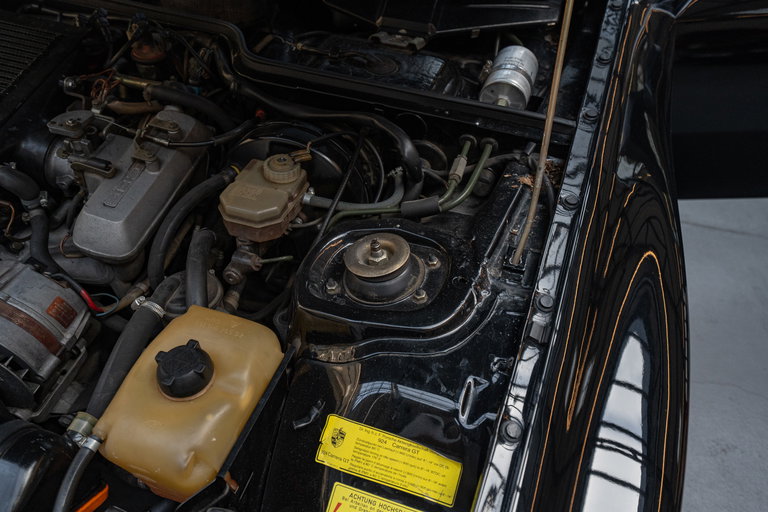 Porsche 924 Carrera GT