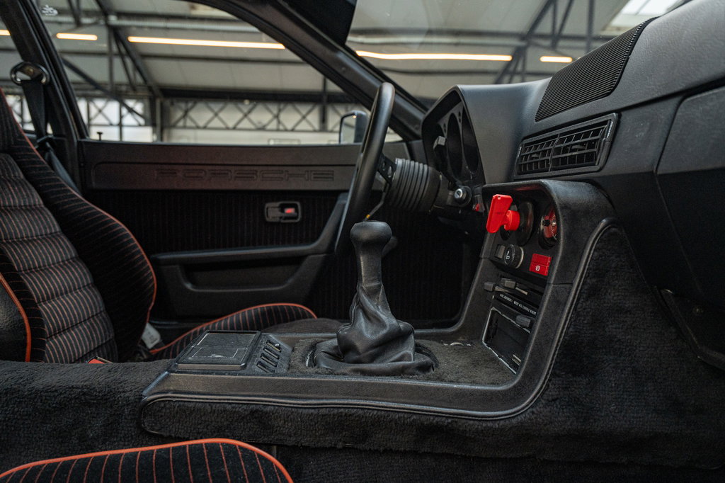 Porsche 924 Carrera GT