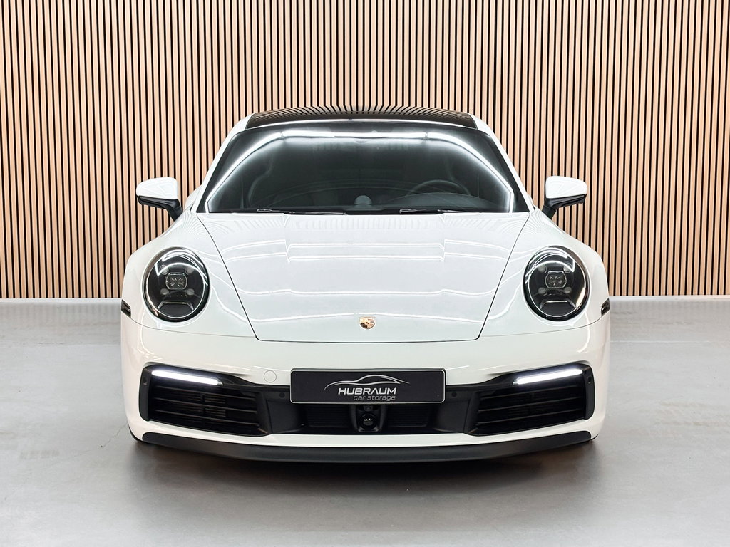 Porsche 992 Carrera