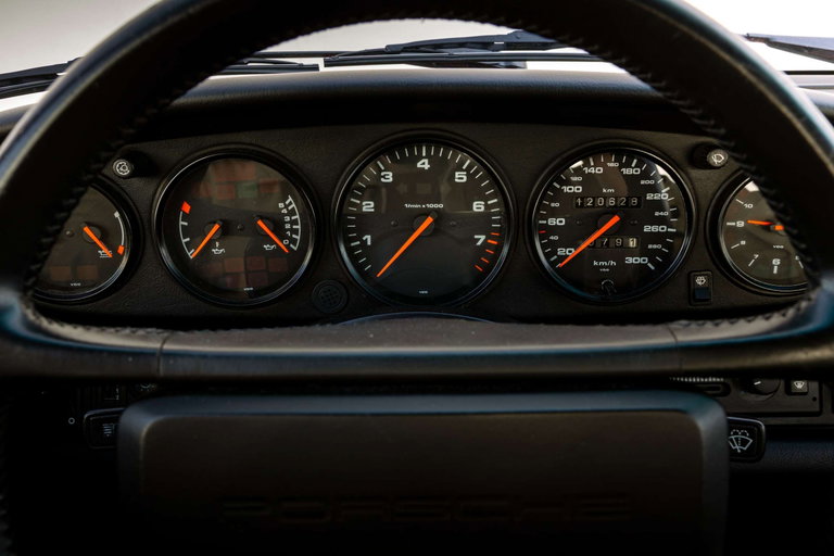 Porsche 964 Carrera 4