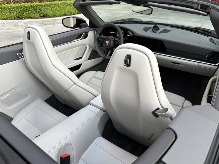 Porsche 992 Turbo S