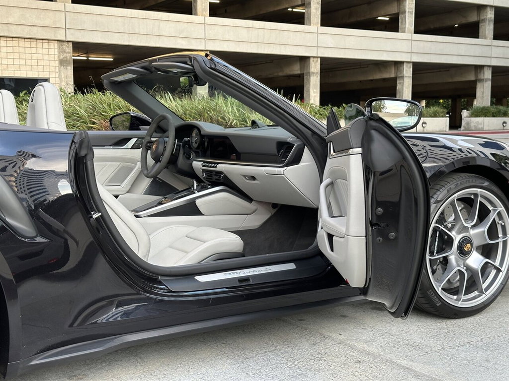 Porsche 992 Turbo S