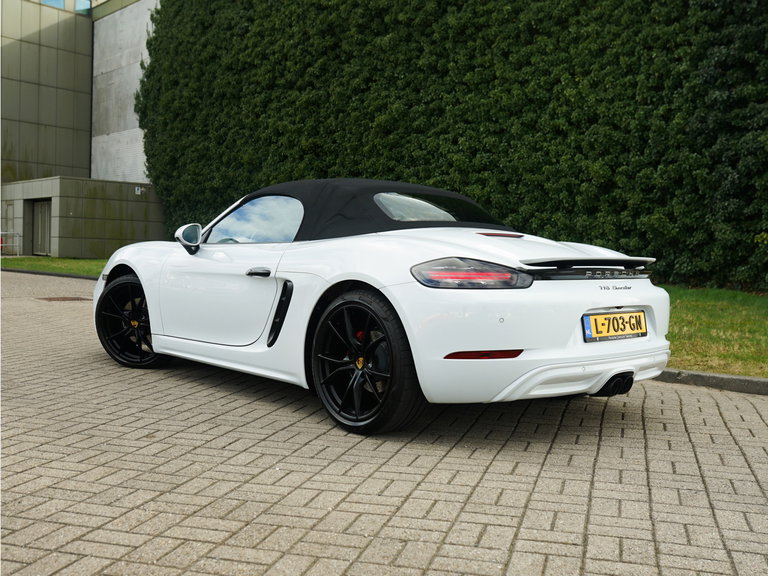 Porsche 718 Boxster