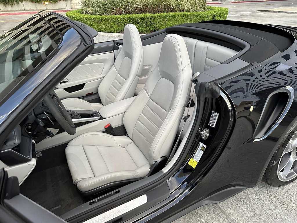 Porsche 992 Turbo S