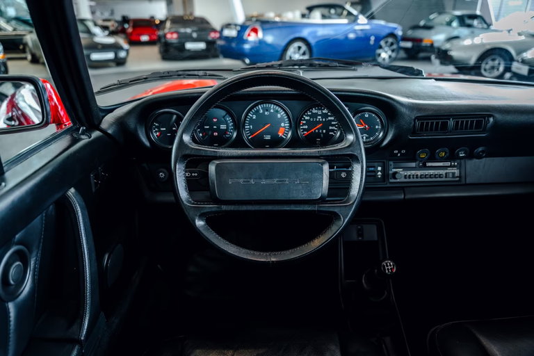 Porsche 911 Carrera 3.2