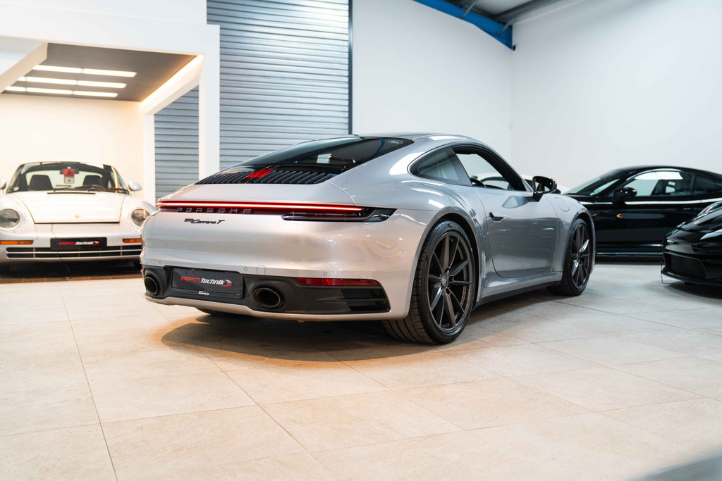 Porsche 992 Carrera T