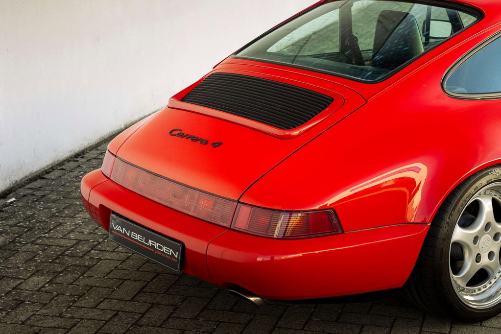 Porsche 964 Carrera 4