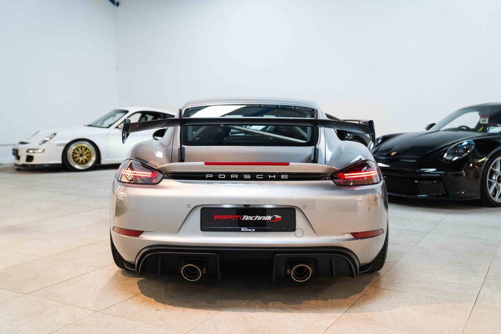 Porsche 718 Cayman GT4 RS