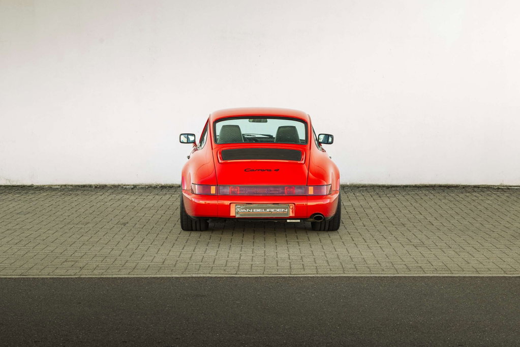 Porsche 964 Carrera 4