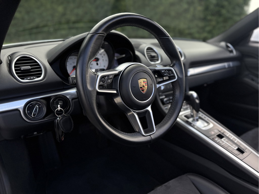 Porsche 718 Boxster