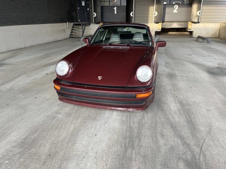 Porsche 911 Carrera 3.2 (US)