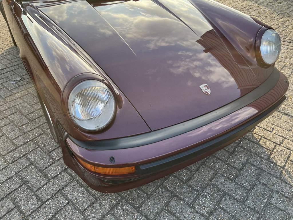 Porsche 911 Carrera 3.2 (US)