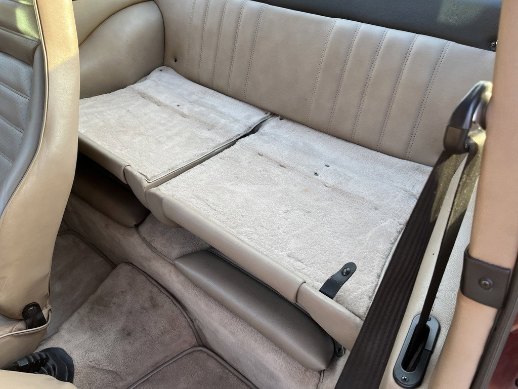 Porsche 911 Carrera 3.2 (US)