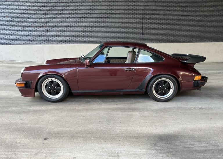 Porsche 911 Carrera 3.2